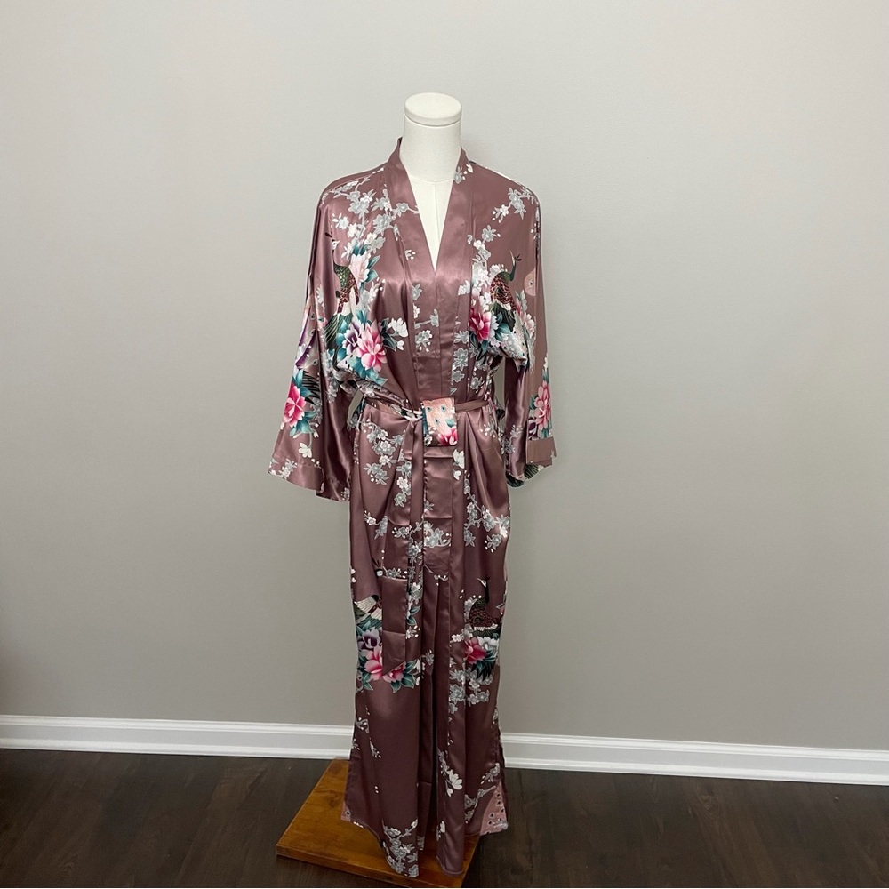 Kim and Ono Robe Kimono Charmeuse Asian Floral Silky Satin Long Pockets Pink